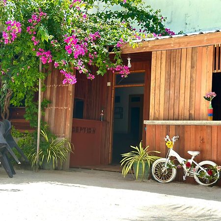 Leisure Inn Guest House Bodufolhudhoo Exteriér fotografie